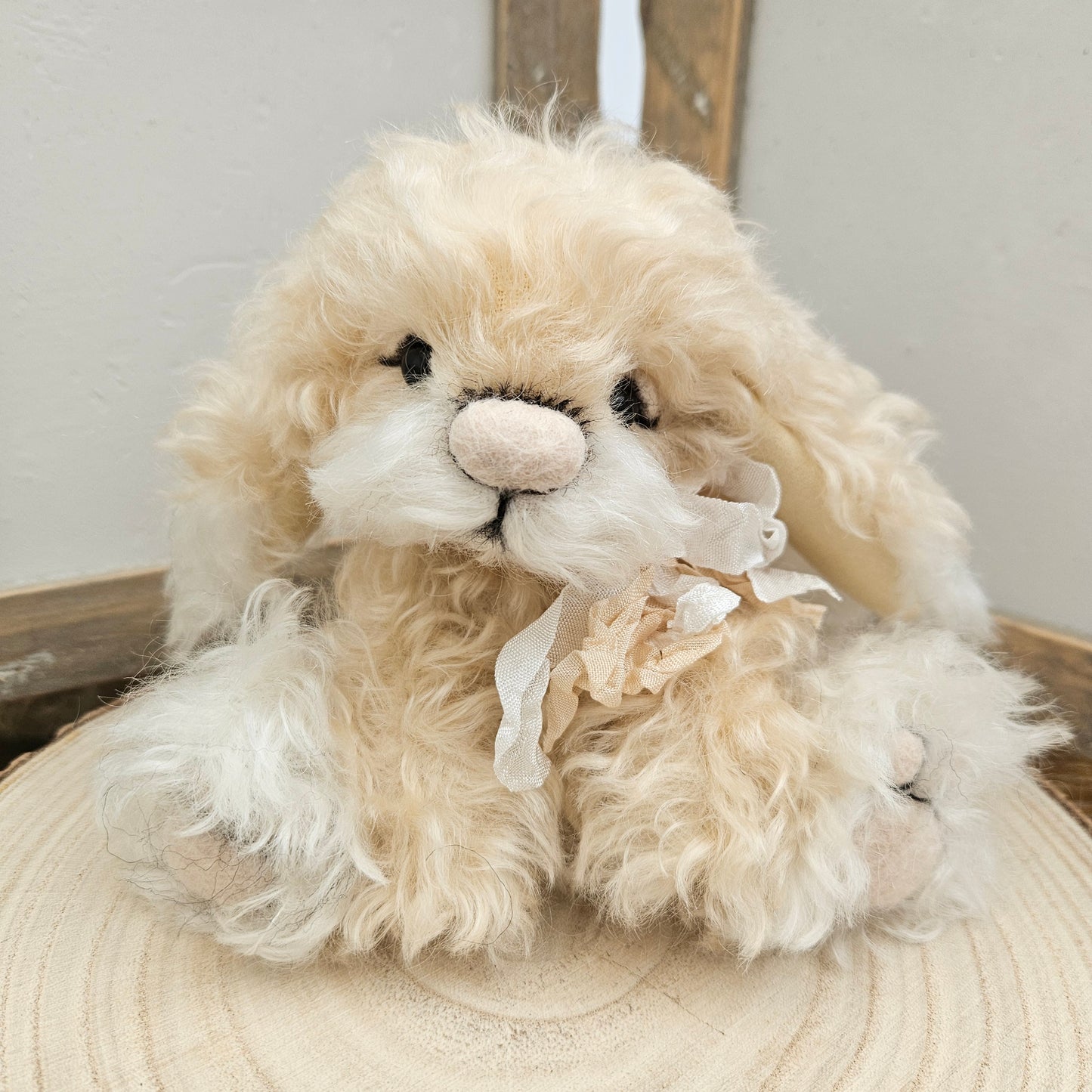 TWIRLS the BUNNY