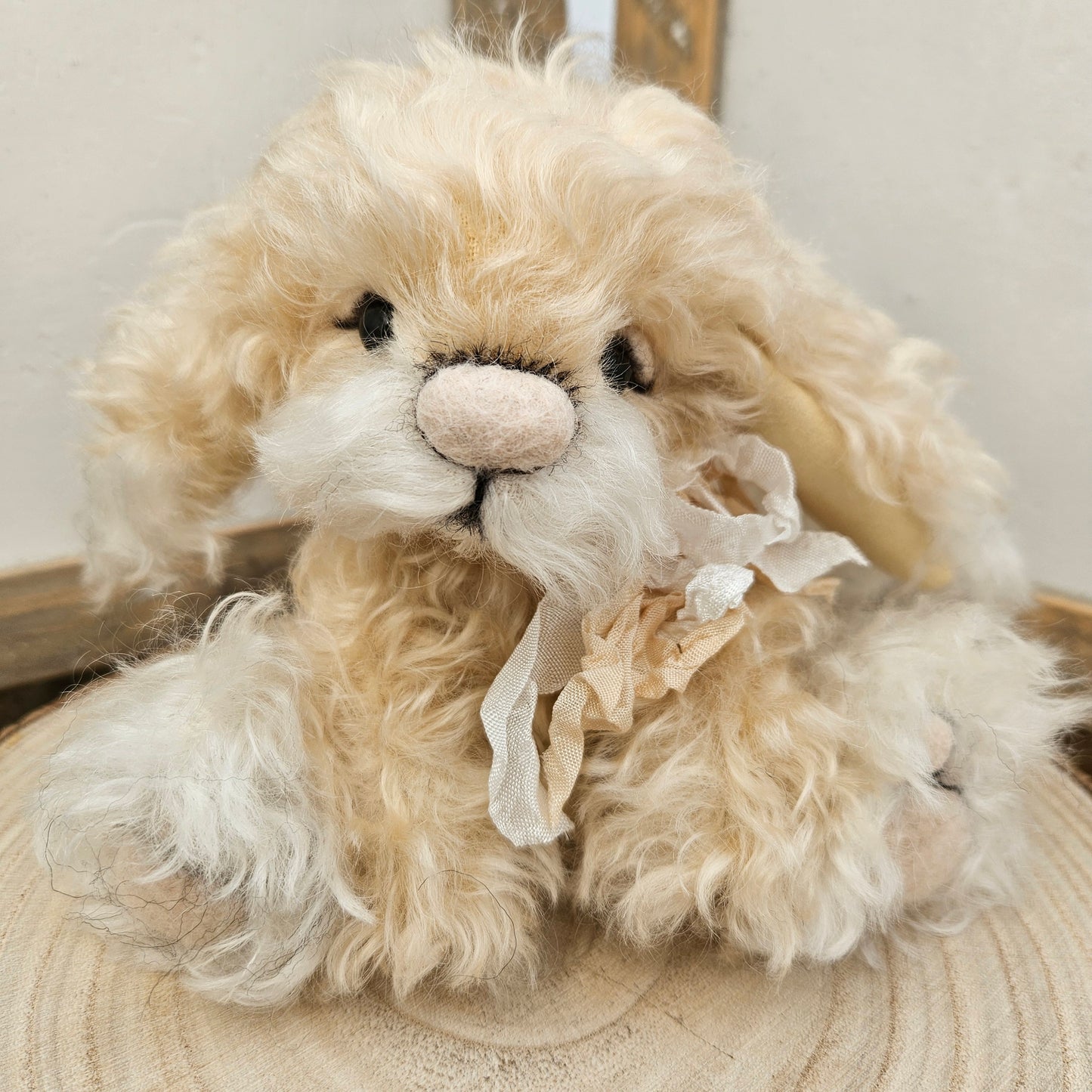 TWIRLS the BUNNY