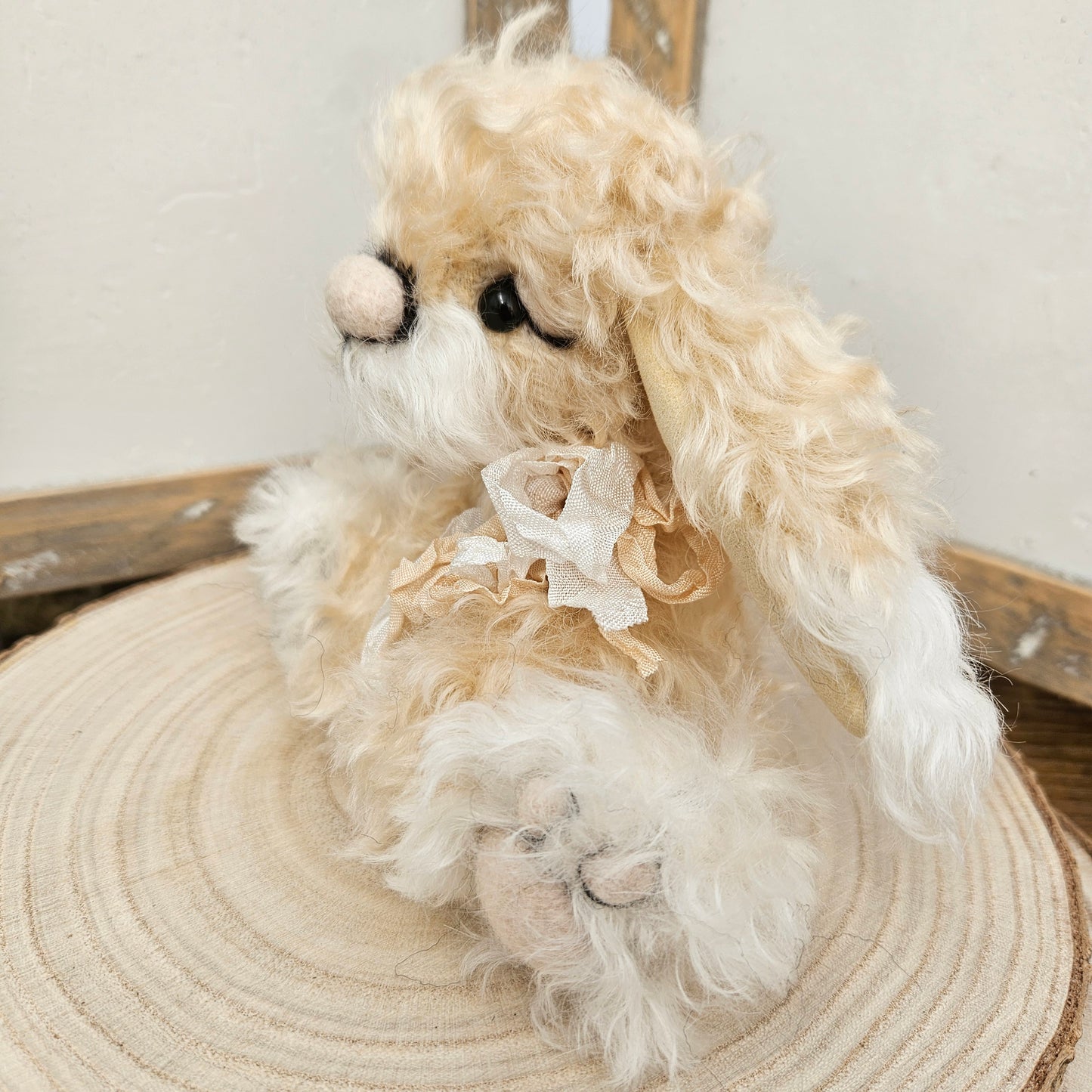 TWIRLS the BUNNY