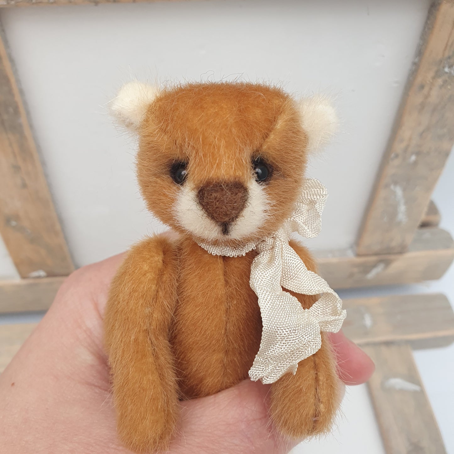 MINI BROWN BEAR